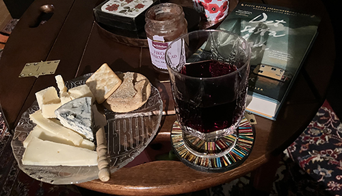 Ostassiett och barberavin