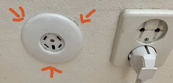 Telefonjack och eluttag