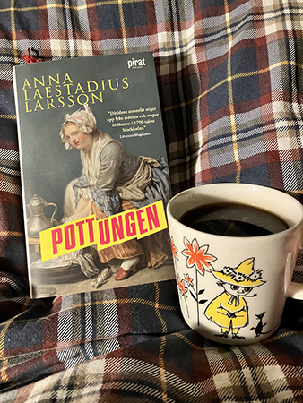 Boken Pottungen och kaffe på sängen Boken Pottungen och kaffe på sängen