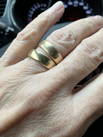 Två ringar på mitt finger