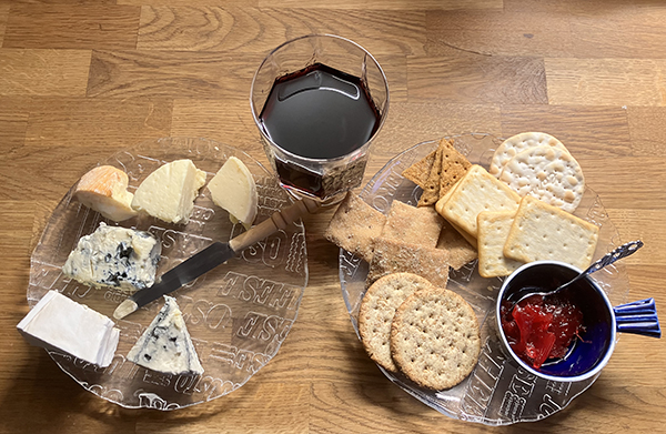 Ostassiett appassimento kex och Annas vinbärsmarmelad