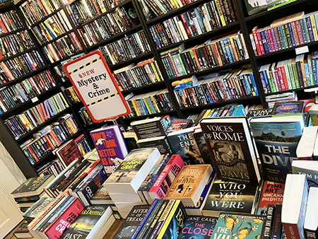 The Mystery room hos English bookshop