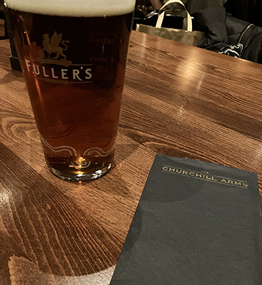 London Prideöl på Churchill Arms