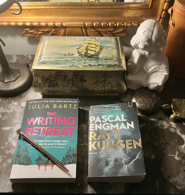 Böckerna The writing retreat och Råttkungen Böckerna The writing retreat och Råttkungen