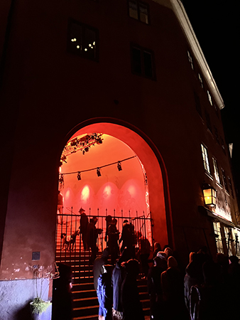 Portalen upp till Domkyrkan Allt ljus på Uppsala 2023