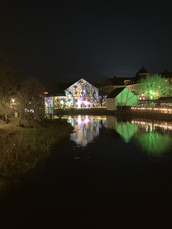 Upplandsmuseet från St Olofsbron Allt ljus på Uppsala 2023