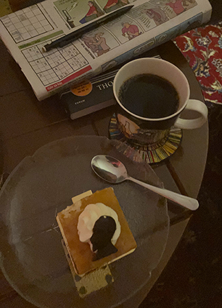 Kvällskaffe med Gustav Adolfbakelse och sudoku