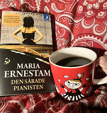 Den sårade pianisten och kaffe på sängen