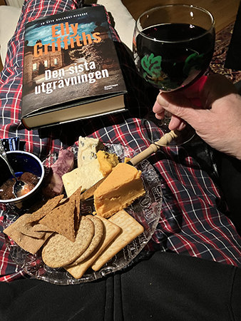 Ostassiett vin och Den sista utgrävningen