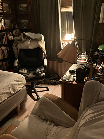 Skrivbordsstrol skrivbord golvlampa fåtölj bronsfönsterlampa