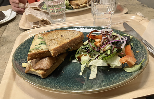 Grillad kalkonmacka o sallad med H på Wilmas