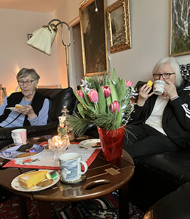 Annas snälla mamma o Anna fikar nyårsdagen 2024