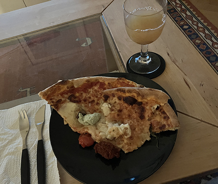 Pizza och äppelmust