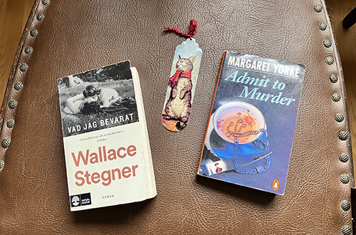 Böckerna Vad jag bevarat och Admit to murder