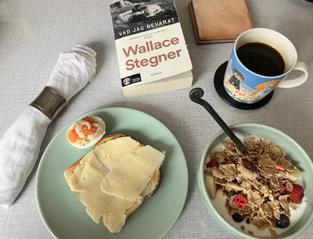 Söndagsfrukost med boken Vad jag bevarat