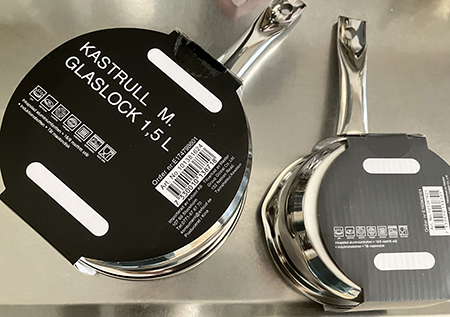 Två nya kastruller med glaslock