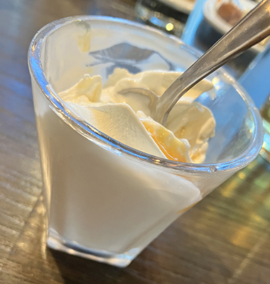 Mjukglassdessert på Pong