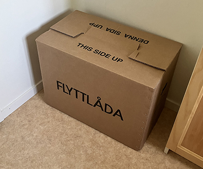 Den sista flyttlådan som ska till källaren