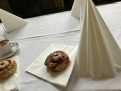 Kanelbulle med spöke i Orangeriet