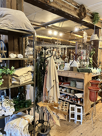 Ulfåsa möbler inredningsgrejor