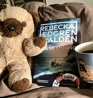 Nallis boken Blå skymning och kaffe på sängen