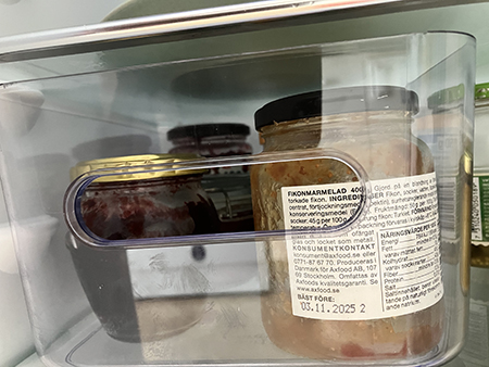 Plastlåda med marmelad och sylt