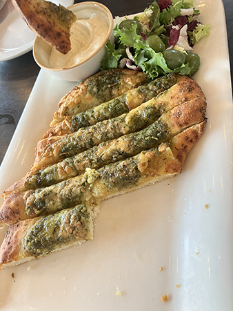 Vitlöksbröd med aioli Hamnkrogen