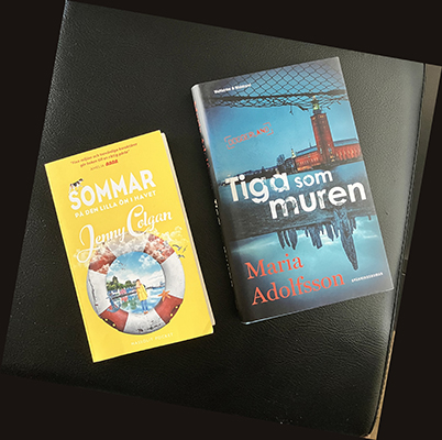 Böckerna Sommar på den lilla ön i havet och Tiga som muren Böckerna Sommar på den lilla ön i havet och Tiga som muren
