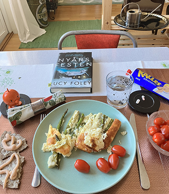 Sparrisfrittata med tomater knäcke med kaviar Hopptimisten och Nyårsfesten