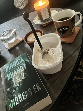 Kvällsfika med glass och Jannica Brandt 1 o 2