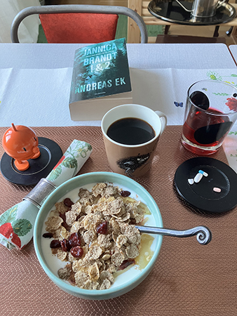 Måndagsfrukost vid köksbordet med Hopptimisten o Jannica Brandt