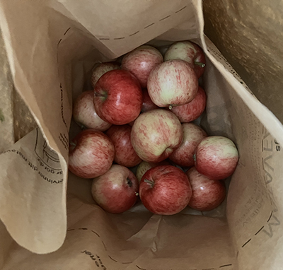 En påse äpplen från Stora A