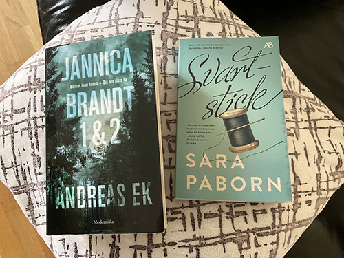 Böckerna Jannica Brandt 1 o 2 och Svart stick