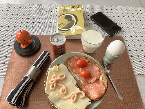 Hemmalunch med Hopptimisten Sodomsäpplet mackor o ägg
