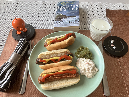 Korvkvällsmat med Hopptimisten och Bröllopsfesten