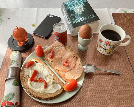 Lunch hemma med Hopptimisten Jannica Brandt mackor ägg o kaffe