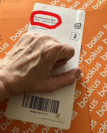 Paket från Bokus Hemleverans leave at door