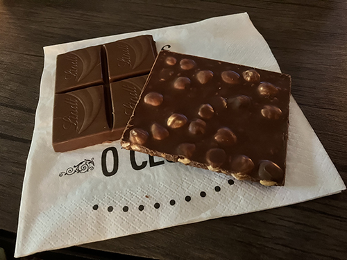 Lindtchoklad fyra rutor av varje