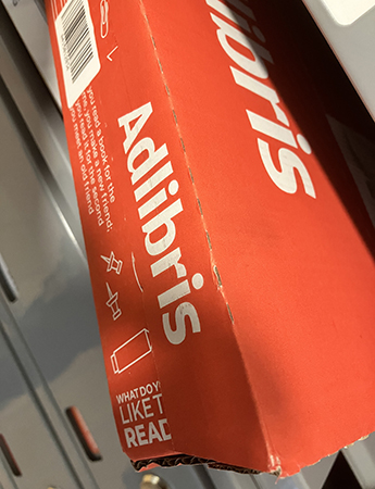 Paket från Adlibris