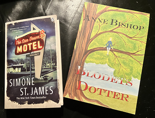 Böckerna The Sun Down Motel och Blodets dotter
