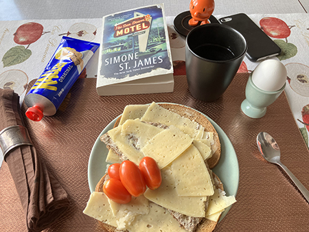 Lättlunch hemma med mackor ägg Hopptimisten o The Sun Down Motel Lättlunch hemma med mackor ägg Hopptimisten o The Sun Down Motel