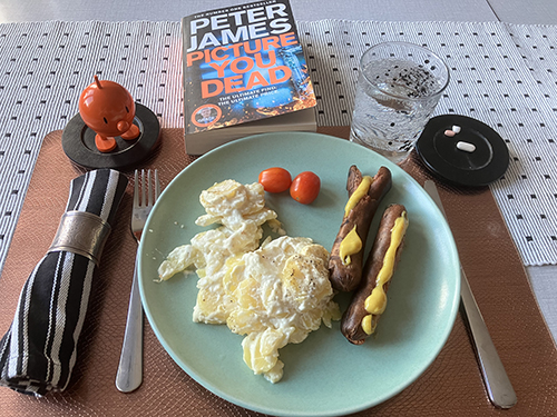 Potatisgratäng kycklingkorv två tomater Hopptimisten och Roy Gracebok Potatisgratäng kycklingkorv två tomater Hopptimisten och Roy Gracebok