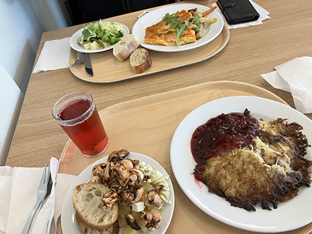 Raggmunkslunch med F på Feiroz