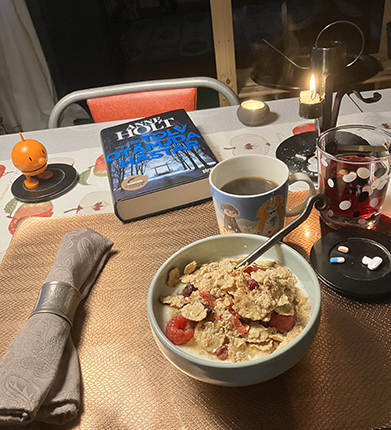 Måndagsfrukost med Hopptimisten o Tolv otämjda hästar