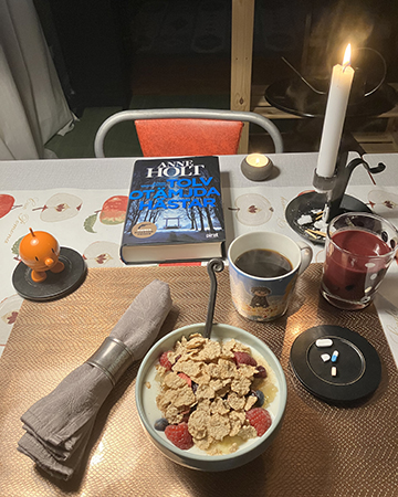 Onsdagsfrukost med Hopptimisten och Tolv otämjda hästar Onsdagsfrukost med Hopptimisten och Tolv otämjda hästar