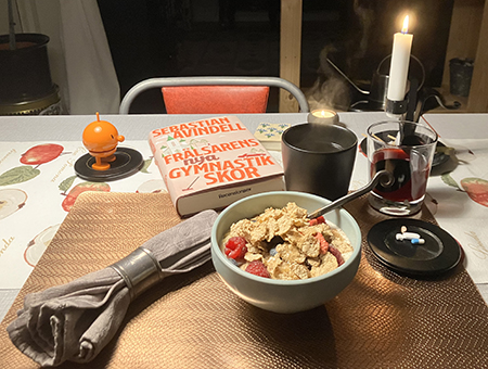 Tisdagsfrukost med Hopptimisten tända ljus o Frälsaren