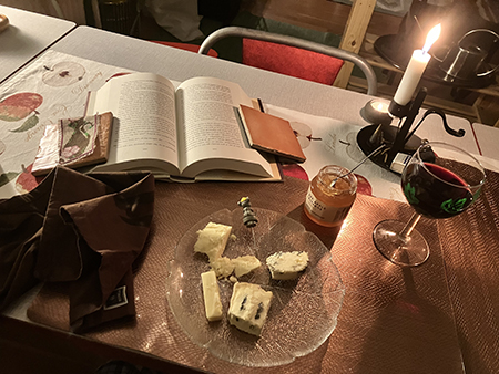 Ostar marmelad med cider äpple o calvados tänt ljus vin bokuppslag