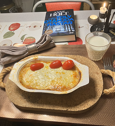 Kycklinglasagne tomater o boken Tolv otämjda hästar Kycklinglasagne tomater o boken Tolv otämjda hästar