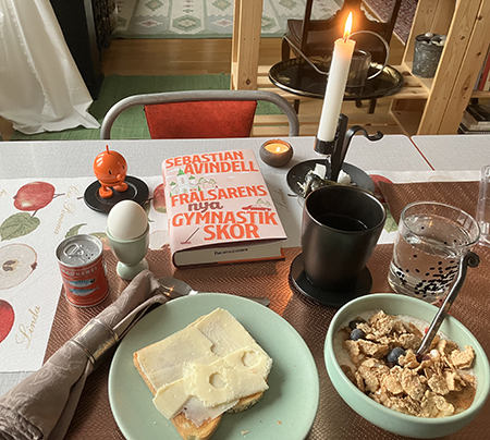 Söndagsfrukost med Frälsarens nya gymnastikskor o Hopptimisten