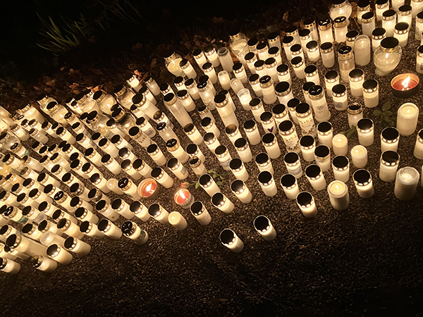 Ljus på Gamla kyrkogården Alla helgons dag 2024